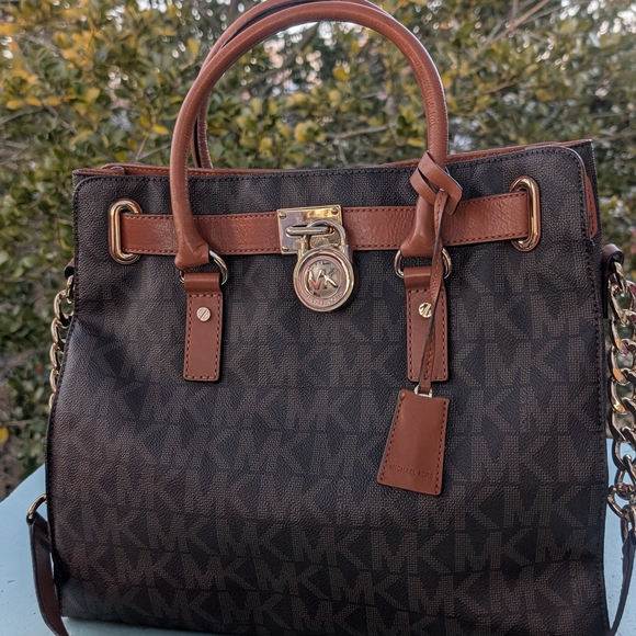 Michael Kors Brown and Tan Shoulder Bag - Picture 14 of 17
